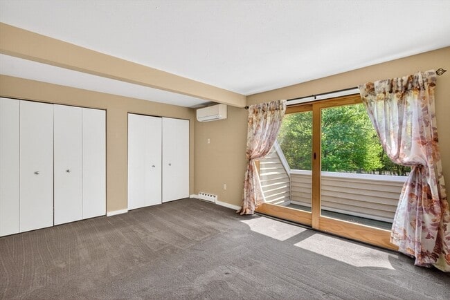 Building Photo - 35 Hazen Rd