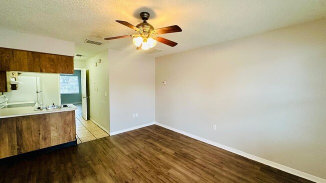 Building Photo - 979 BERKLEY ROAD Unit #3, AUBURNDALE, Flor...