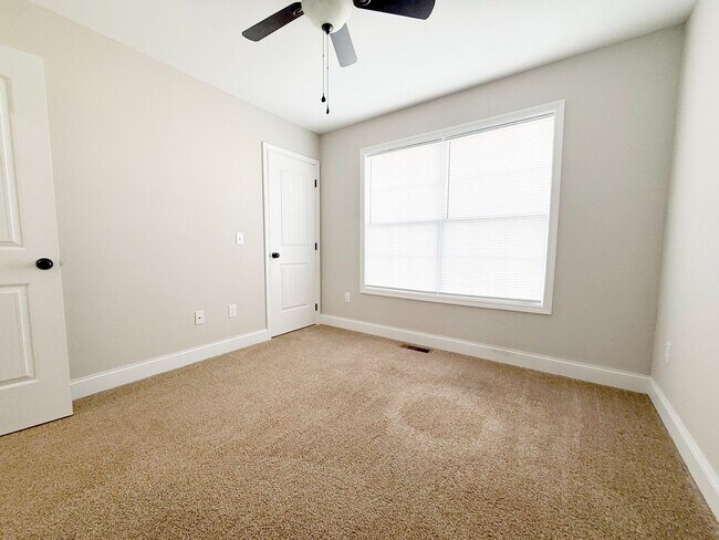 Building Photo - 107 Westfield Ct