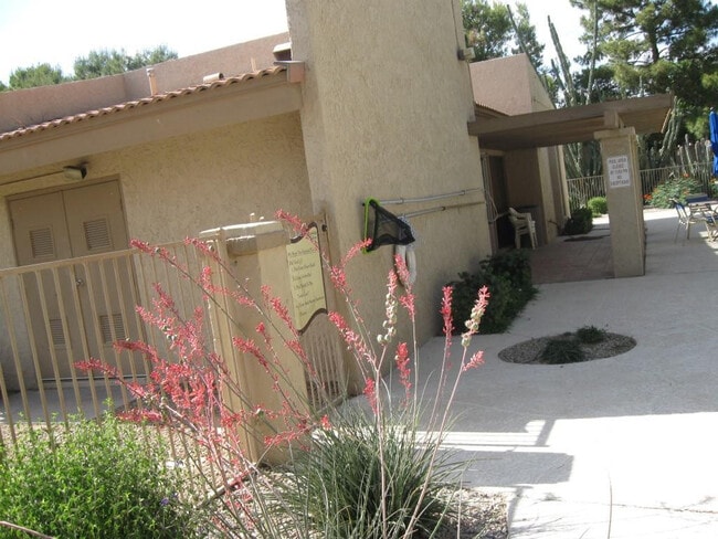 Building Photo - 6350 N 78th St