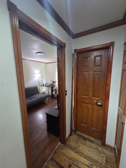 Building Photo - 2257 E Eichel Ave