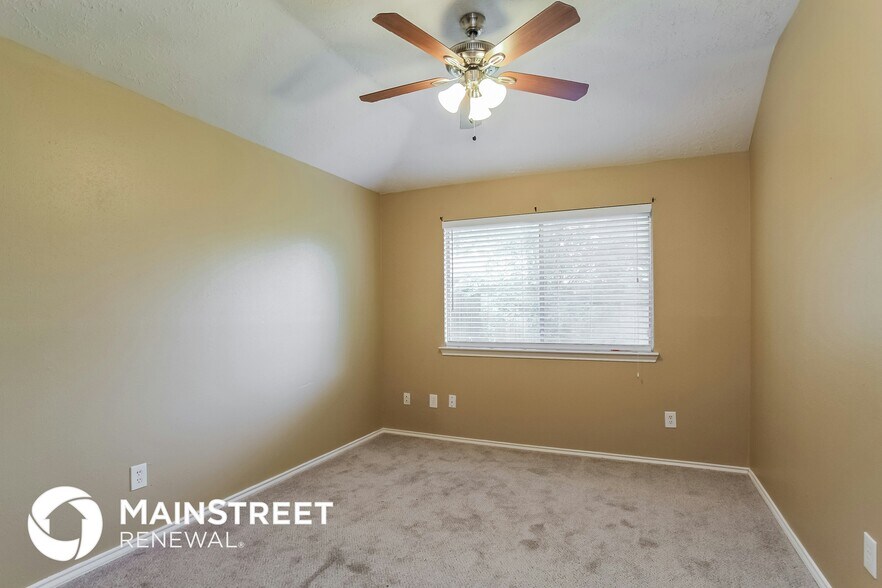 Building Photo - 8222 Eastern Bluebird Dr