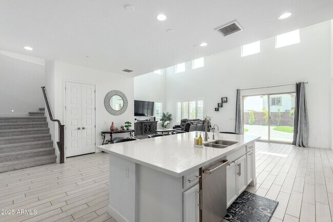 Building Photo - 12637 W Cassia Trail