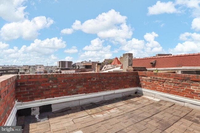 Building Photo - 1794 Columbia Rd NW