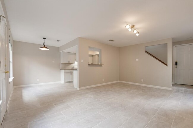 Building Photo - 9209 Kempler Dr