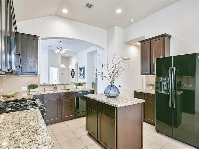 Building Photo - 2125 Sand Ridge Dr
