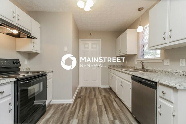 Building Photo - 3 Bedroom Pet-Friendly Home in Murfreesbor...