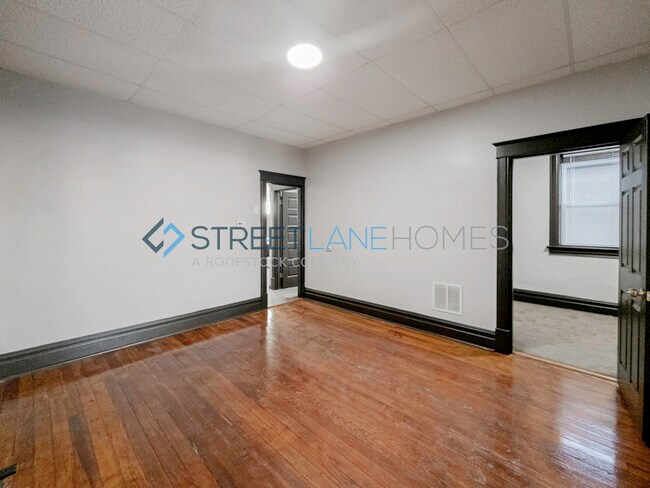 Building Photo - NOW OFFERING HALF OFF THE FIRST FULL MONTH...