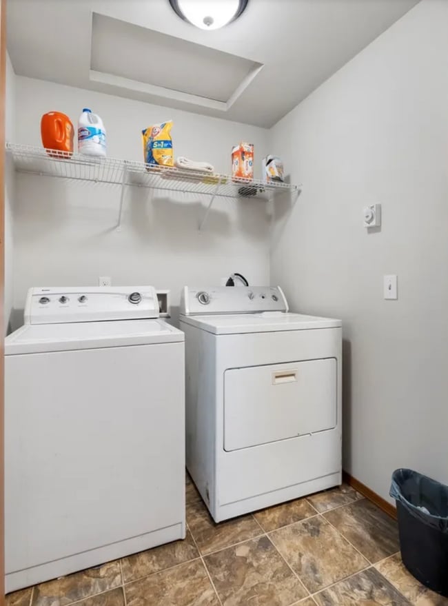 Building Photo - 16522 Mimosa Ct SE