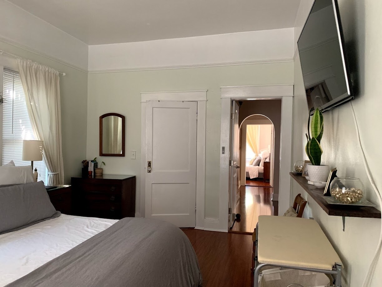 Building Photo - 1919 W North a St