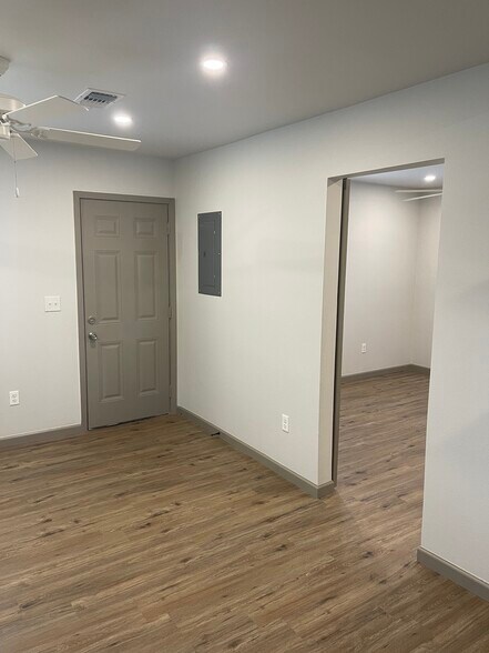 Building Photo - 2515 Baylor St