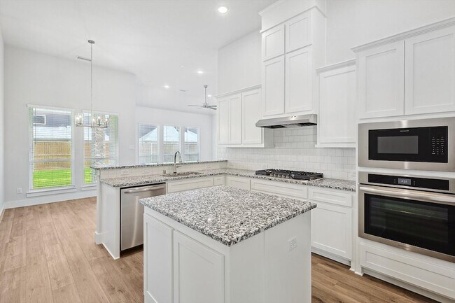 Building Photo - 6249 White Creek Drive