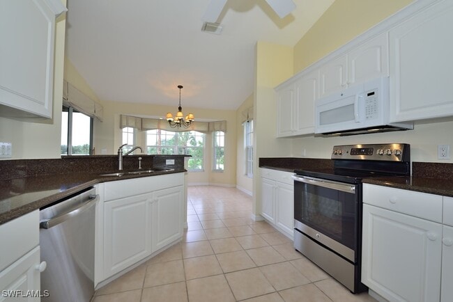 Building Photo - 20211 Calice Ct