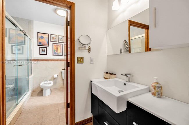 Building Photo - 6870 SW 77th Terrace