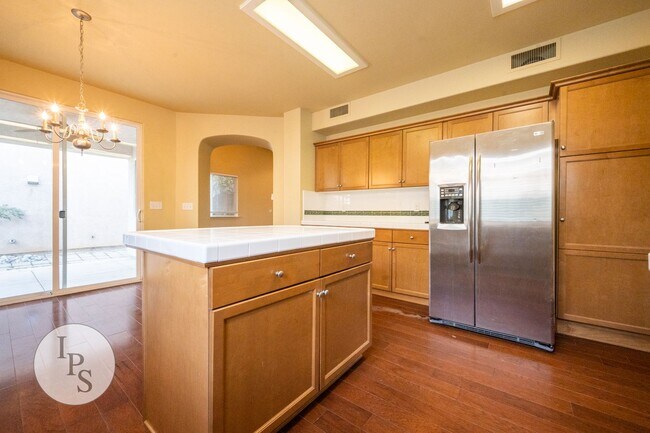 Building Photo - 1717 Glen Dunbar Ln