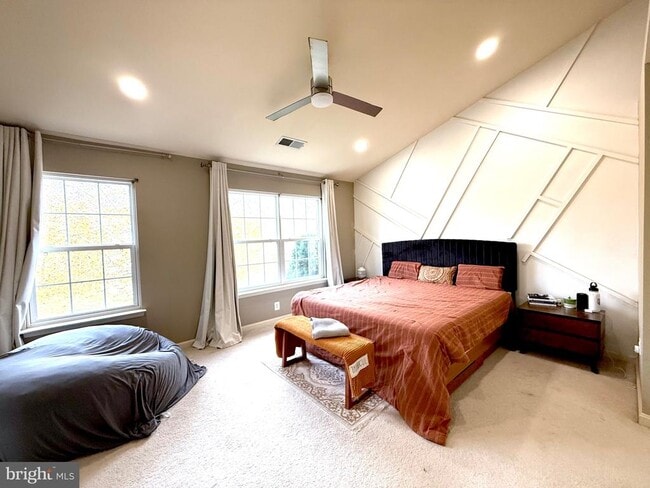 Building Photo - 21201 Sundial Ct