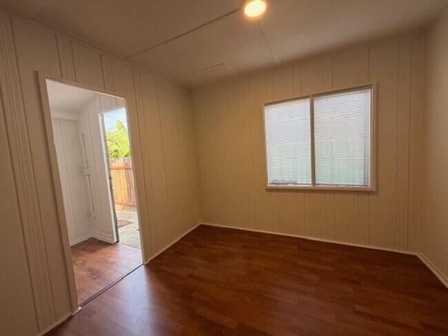 Building Photo - 4807-4809 Brighton Ave