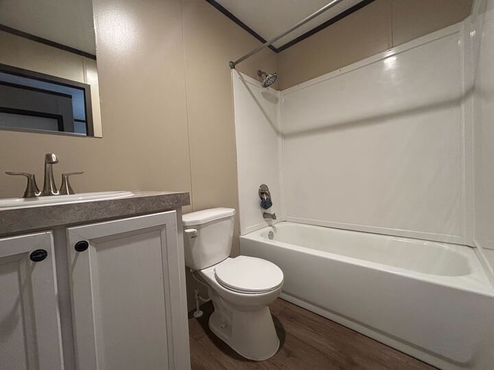 Building Photo - 601 Kathy St