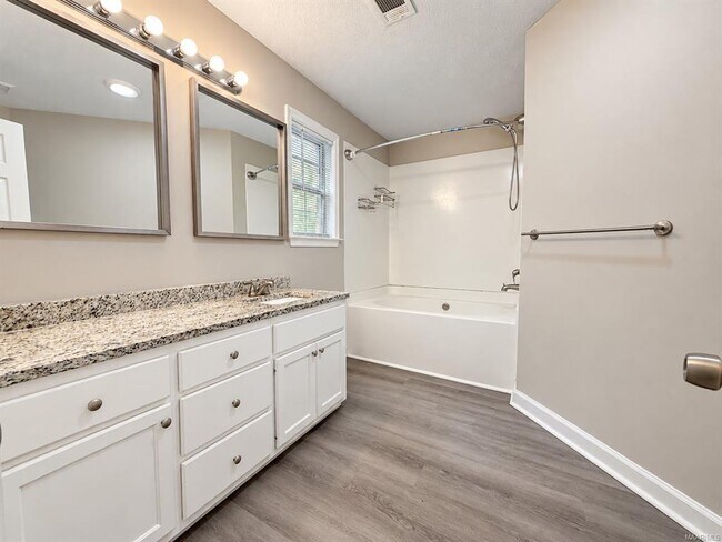 Building Photo - 6501 Sweet Gum Dr
