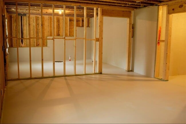 Building Photo - 129 Elijah St