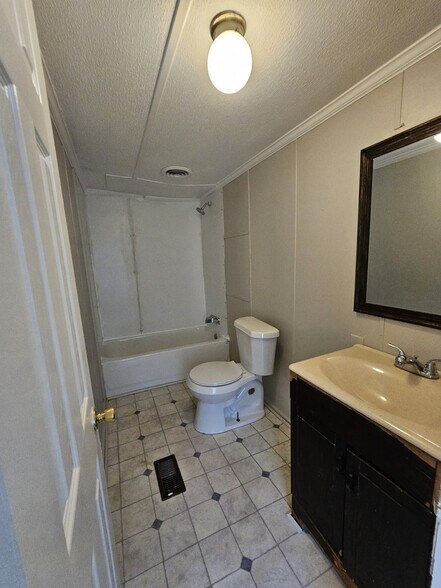Building Photo - 146 Duncanwood Dr