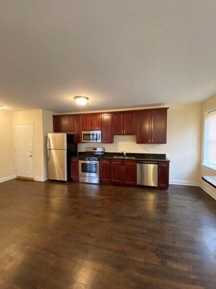 Building Photo - 4540 W George St