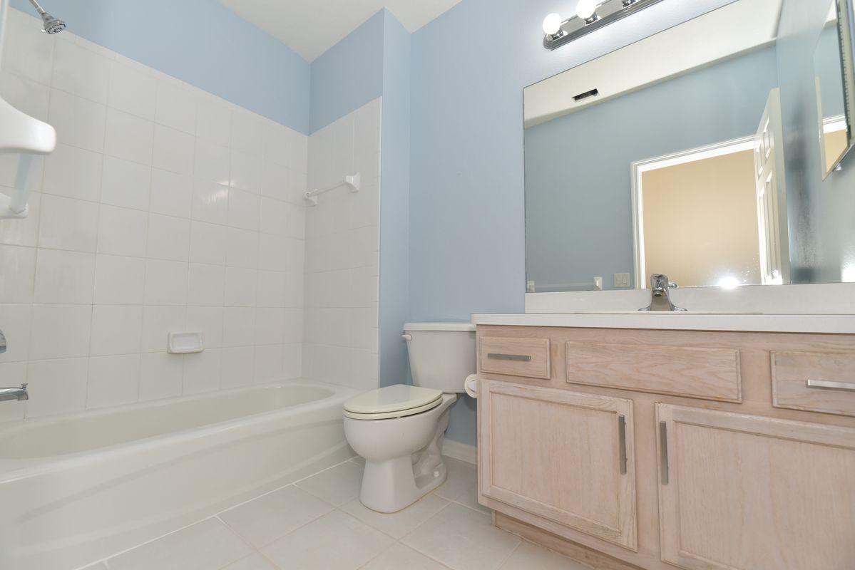 Building Photo - 14936 Salamander Pl