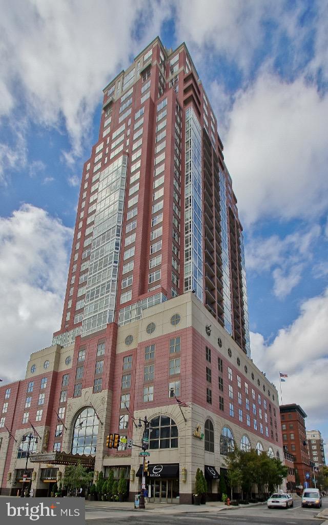 Building Photo - 400 S Broad St