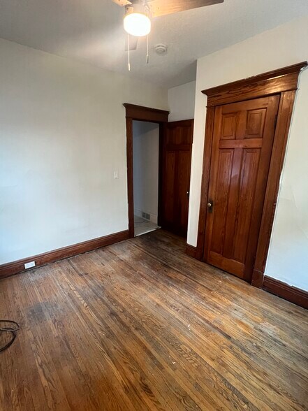 Building Photo - 426 W Delavan Ave