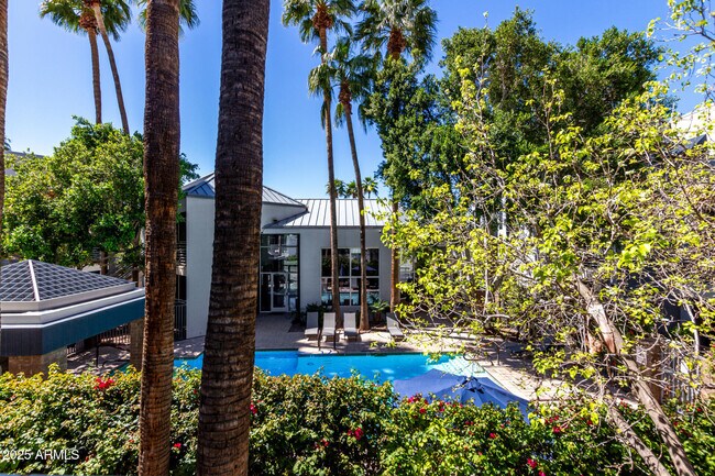 Building Photo - 3633 N 3rd Ave