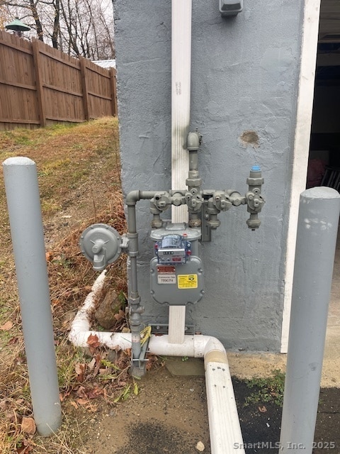 Building Photo - 156 Triangle St