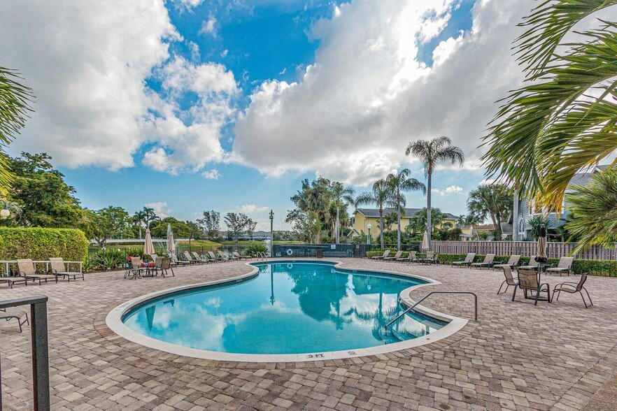 Building Photo - 5120 Coronado Rdg