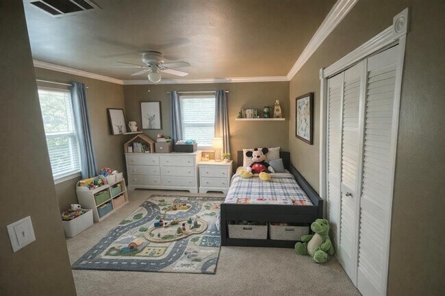 Building Photo - 1502 Kohlers Trail