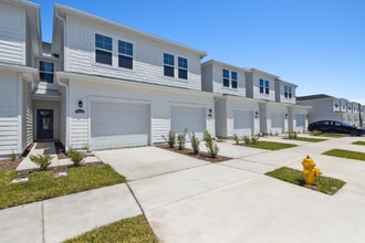 Building Photo - 95036 Terris Wy