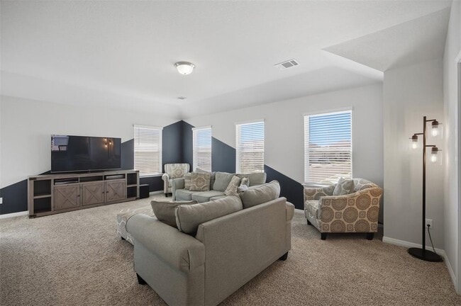 Building Photo - 904 View Dr