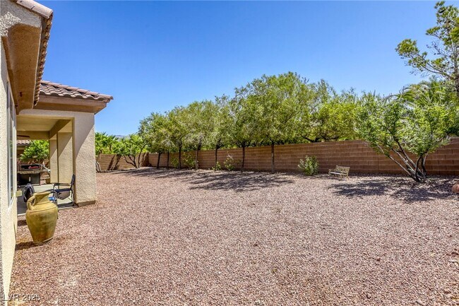 Building Photo - 7286 Mt Kearsarge St