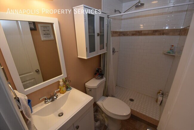 Building Photo - 206 Dauntsey Dr