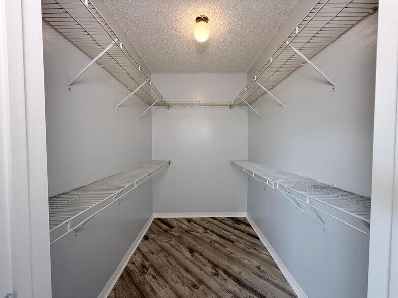 Building Photo - 1720 N Congress Ave