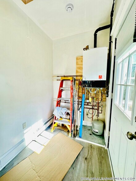 Building Photo - 316 Cornell St