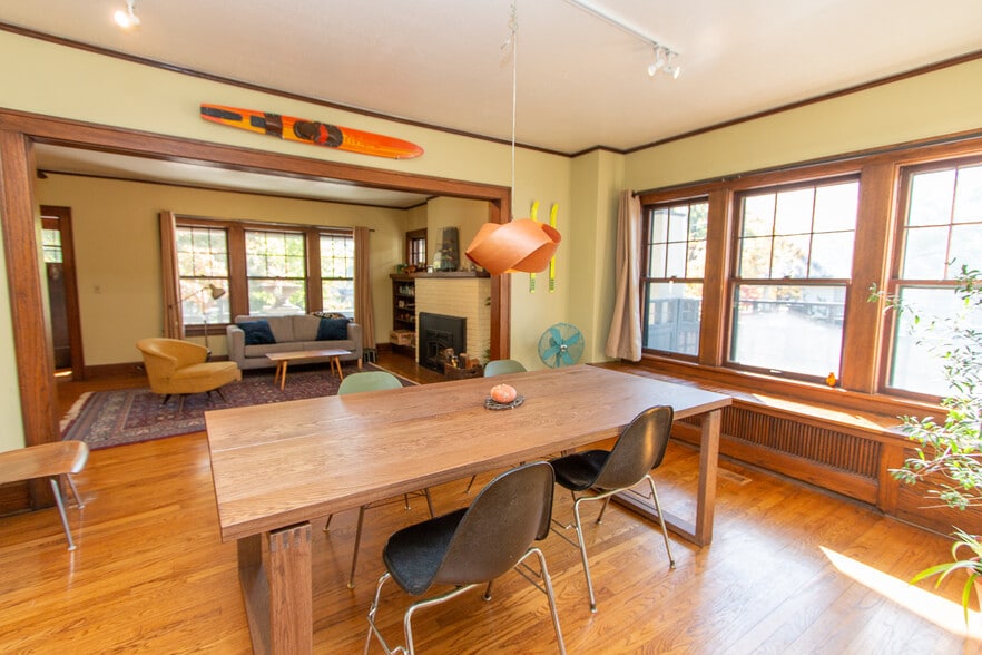 Building Photo - 1645 Kentucky St