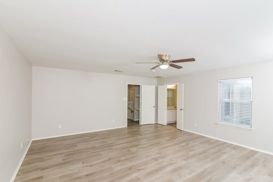 Building Photo - 4323 Gentle Grove Dr