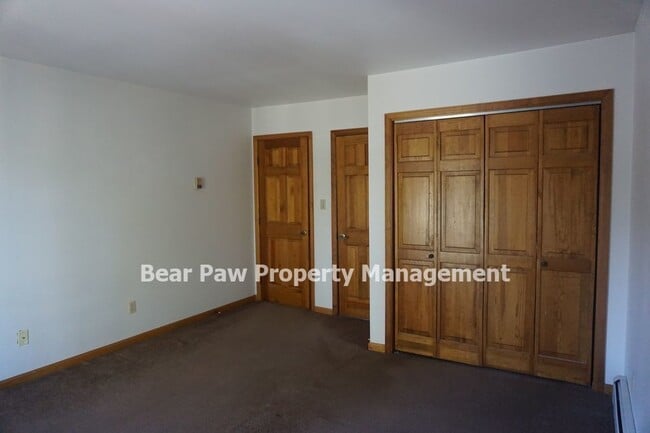 Building Photo - Great Duplex in North Evergreen!!