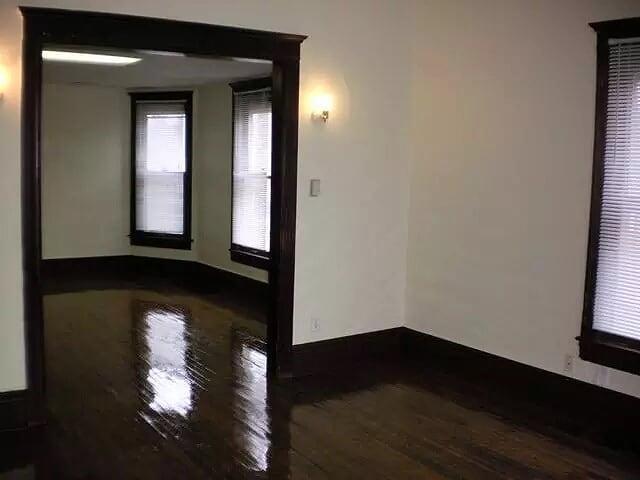 Building Photo - 502 S Walnut Ave