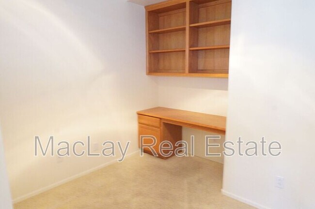 Building Photo - 1573 W Morelos St