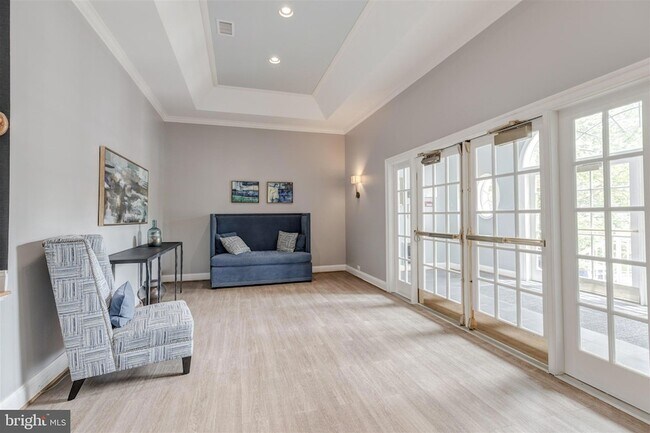 Building Photo - 5112 Donovan Dr