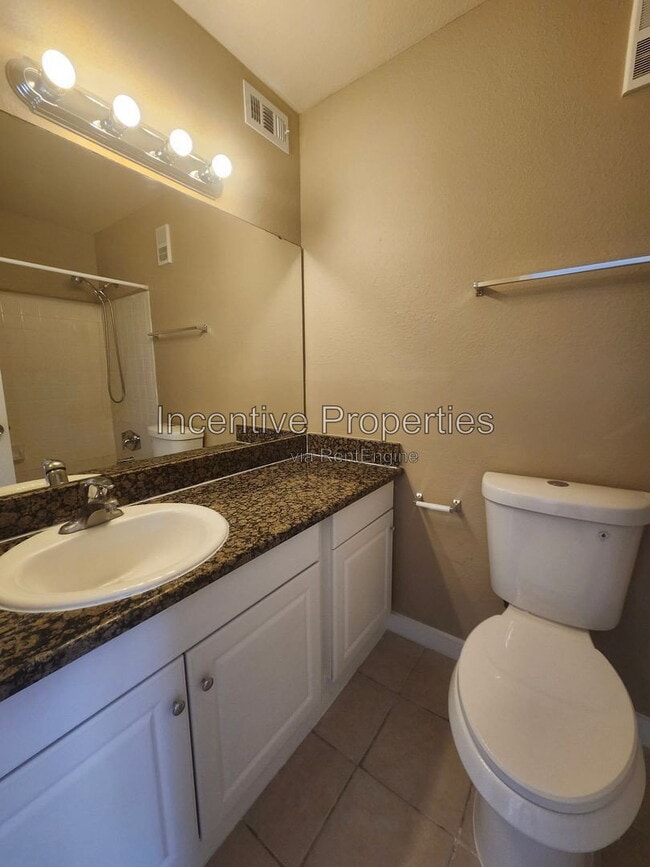 Building Photo - 4724 Walden Cir