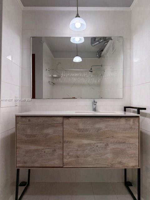 Building Photo - 4275 NW S Tamiami Canal Dr