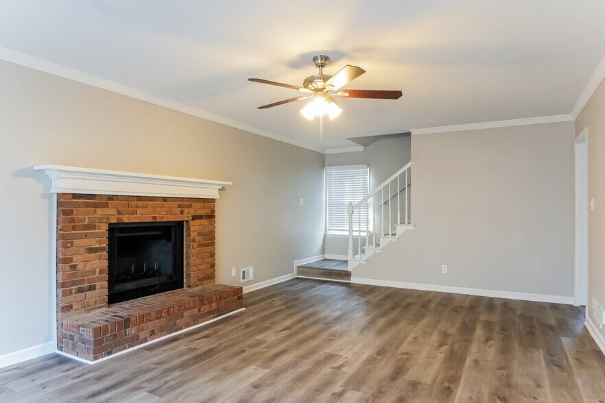 Building Photo - 2981 Sutton Dr SW