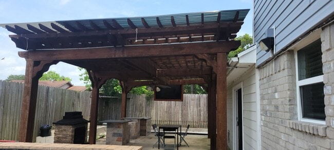 Building Photo - 8129 Lemon Tree St