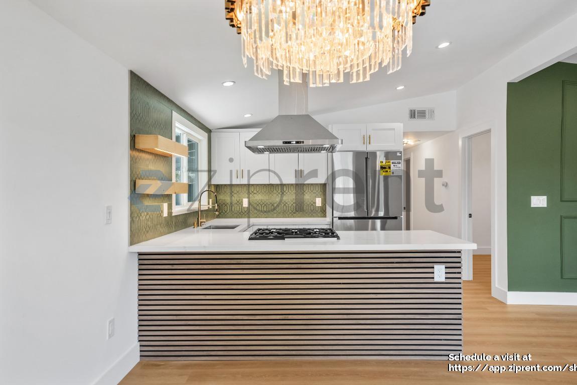 Building Photo - 28023 Tampa Ave